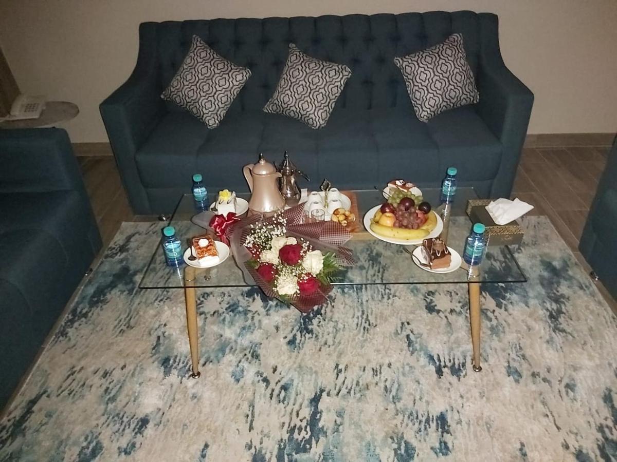 Makarem Hotel Apartments Эр-Рияд Экстерьер фото