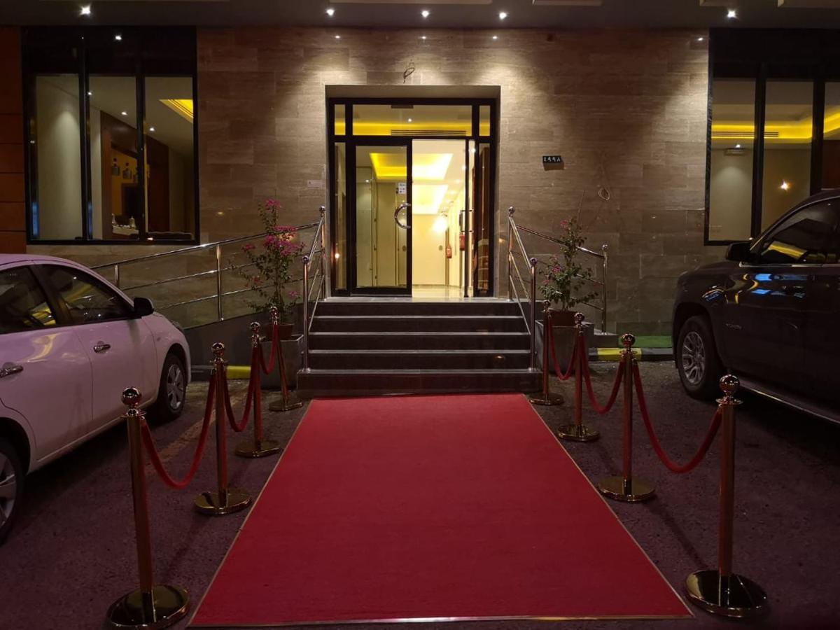 Makarem Hotel Apartments Эр-Рияд Экстерьер фото